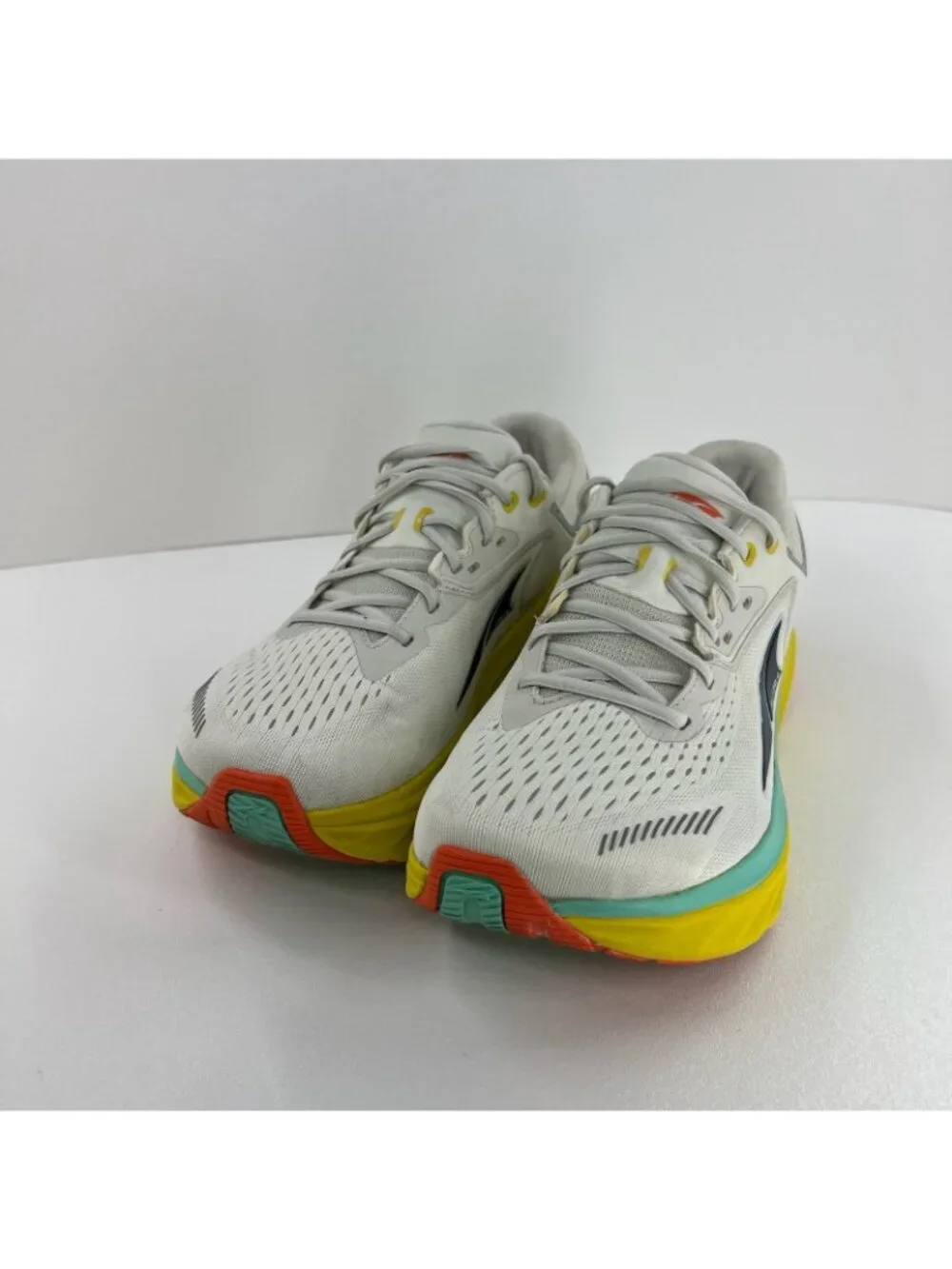 Altra Via Olympus Running Shoes Size Men 9 Max Cushion AL0A82BW Gray Yellow